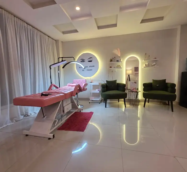 About Slay Lash Studio by Farah