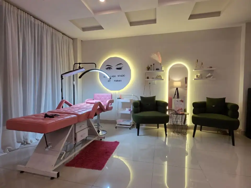 Slay Lash Studio by Farah salon